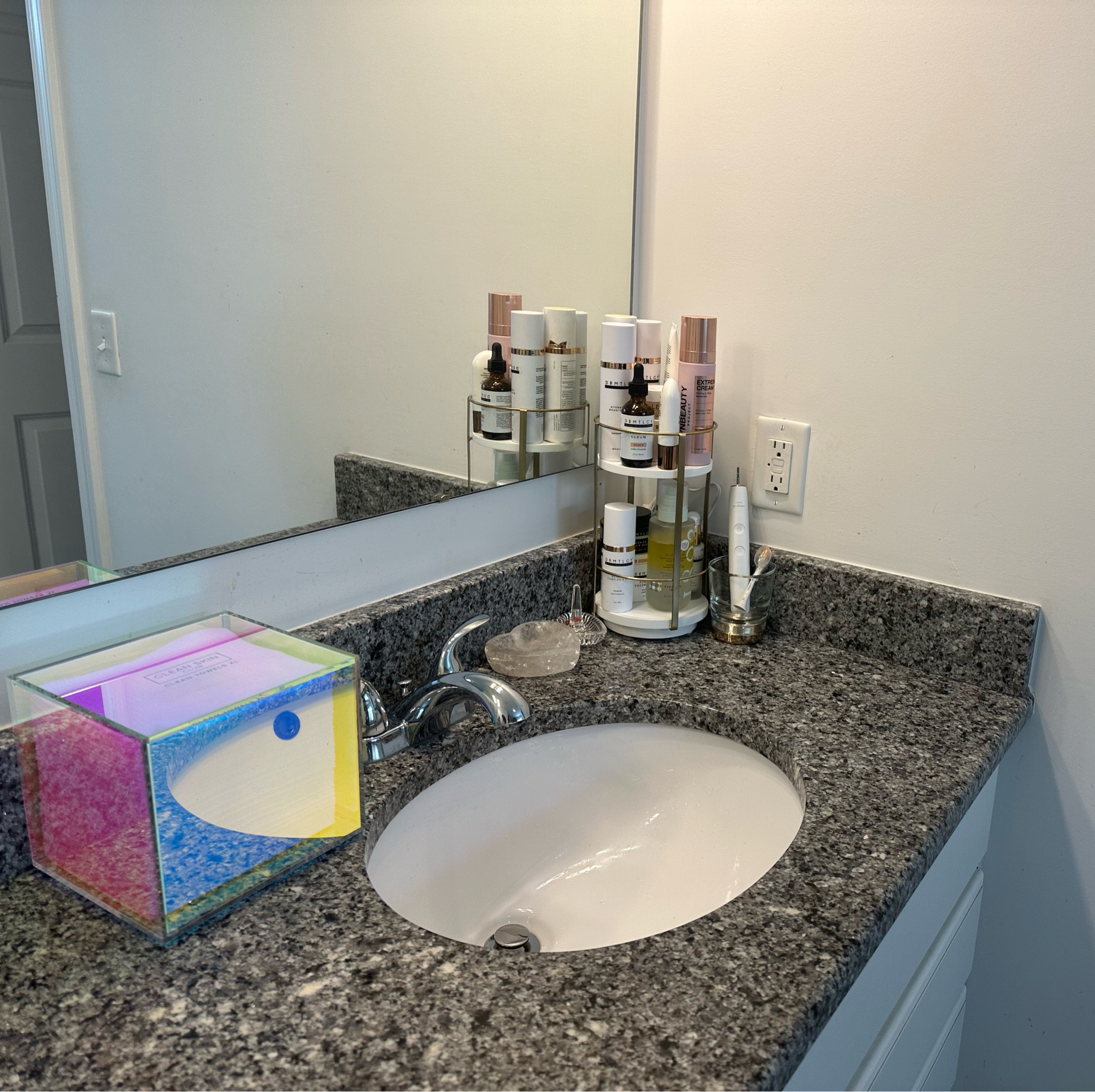 My favorite way to organize the beauty products I use daily. It also spins so you can get to what you’re looking for without having to move everything around 😍

#LTKBeauty #LTKHome #LTKFindsUnder50