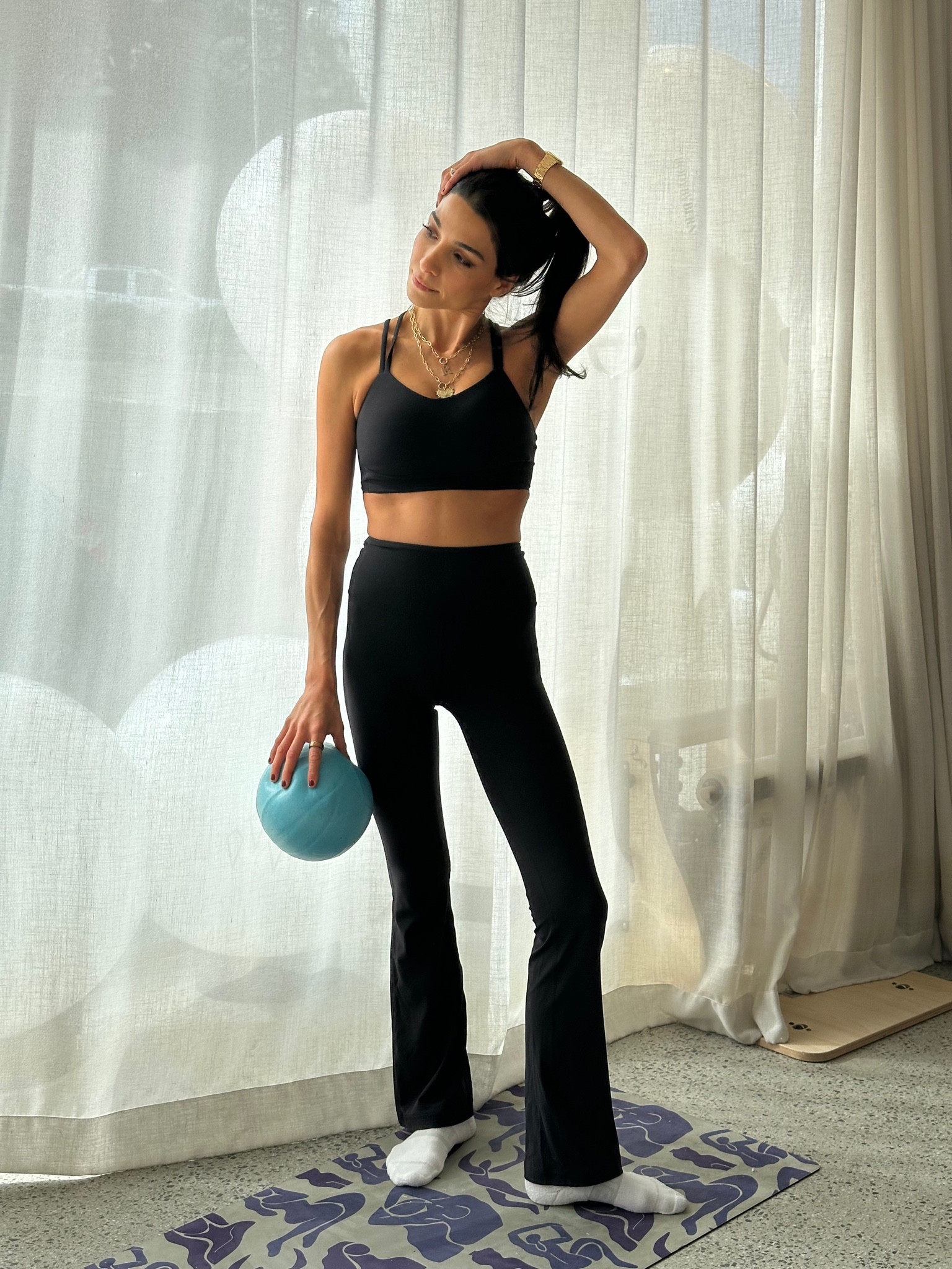 Back to basics 

Wearing a size 4 top and size 2 pant. I’m 173cm and the length of these pants is perfect. If you are shorter than 165cm I would opt for the short version (linked below) 

#LTKaustralia #LTKstyletip