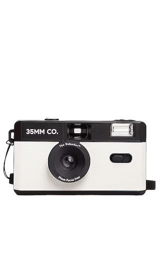 35mm Co. The Reloader Reusable Film Camera in White. | Revolve Clothing (Global)