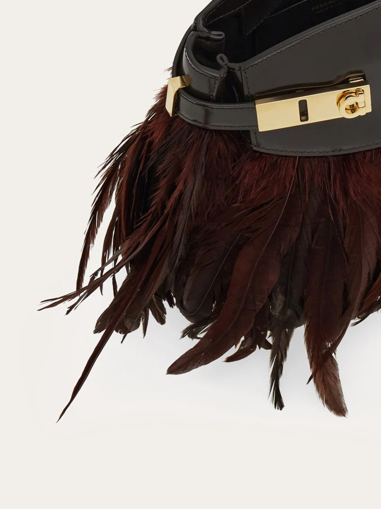 Hug soft crossbody bag with feathers (XS) | Ferragamo