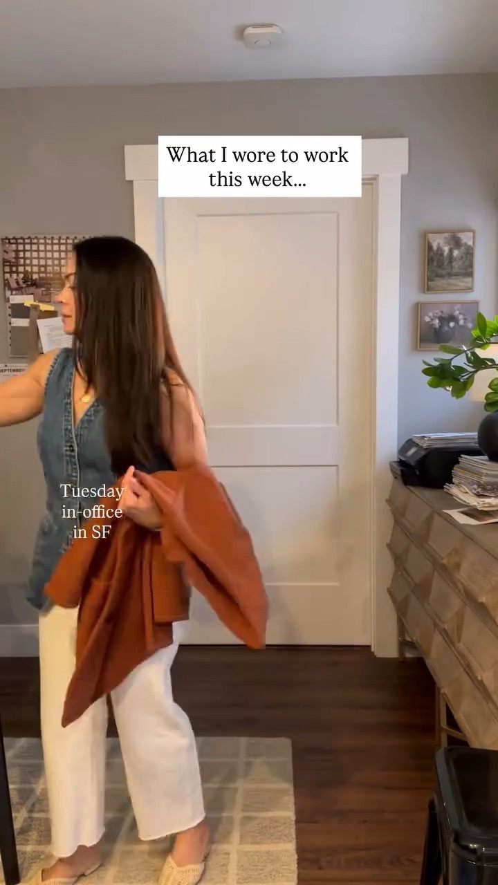 Another week down, another week of outfits...

This week started off hot (weather and work load) and got more pleasant as the week went on. 

Outfits consisted of barrel jeans, wide leg flowy pants, a new denim vest and striped tops. All mostly from Madewell, Old Navy, Gap and Banana Republic.


https://www.shopltk.com/explore/C.LehmanHome 
.
.
.
.

#bayareainteriordesigner #bayareainteriordesign #eastbaydesigner #interiordesignerslife #womanownedsmallbusiness #neutralhomeedit #neutralcloset #workootd #petiteoutfits

#LTKPetite #LTKOver40 #LTKWorkwear