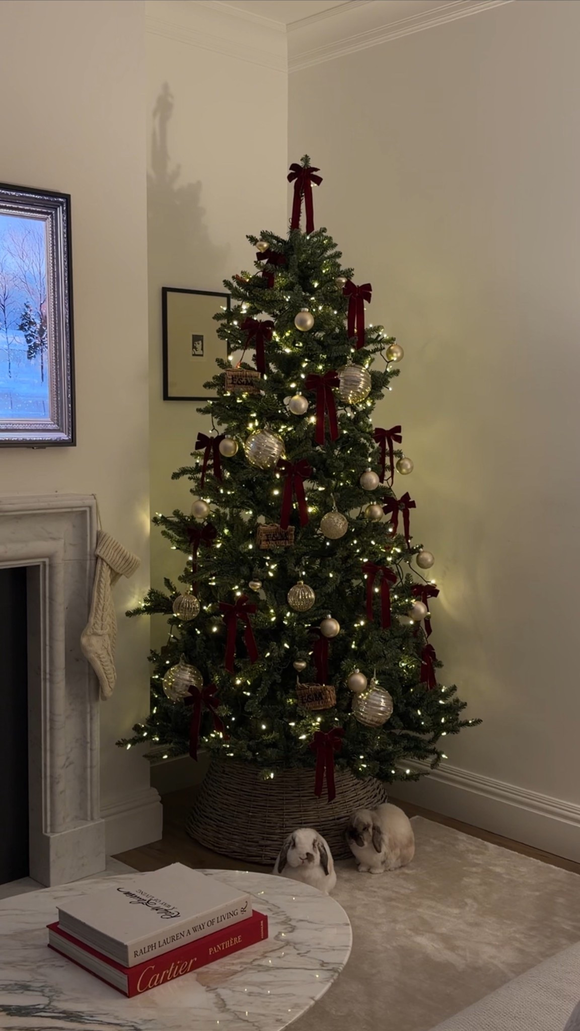 It’s officially Christmas time ✨🎄
Which means tree decorating is in full swing. My tree is from Balsam Hill, decorated with classic red bows from Amazon, ornaments from Zara Home and The White Company, and the sweetest little mini hamper ornaments from Fortnum & Mason. Bringing all my favourite festive pieces together for the cosiest Christmas corner 🤍

#LTKfestive #LTKuk