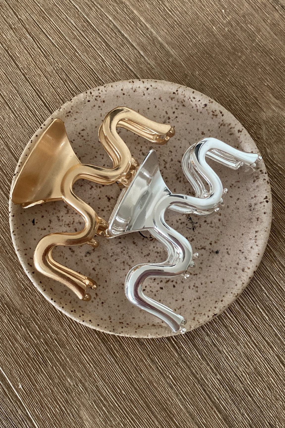 Your new claw clip upgraded 

#LTKbeauty #LTKfindsunder50 #LTKstyletip