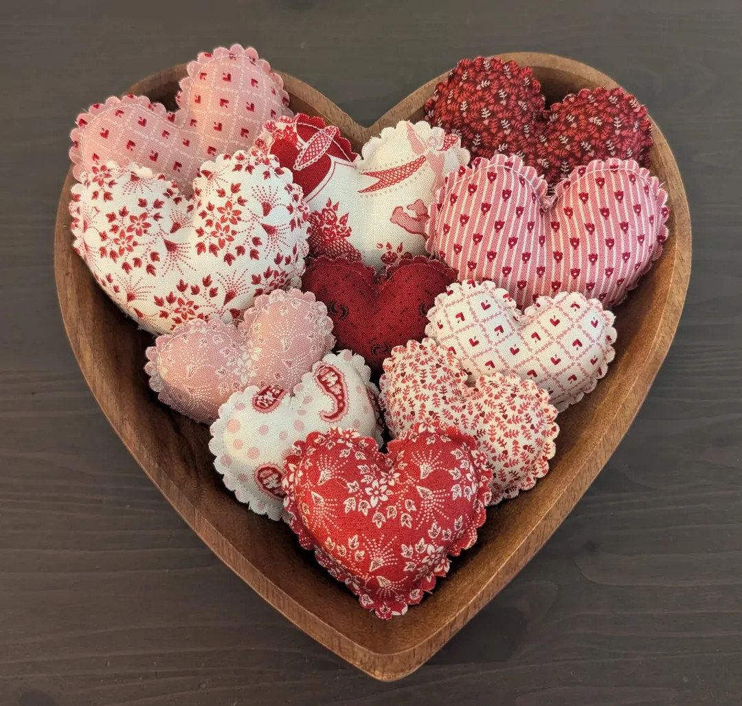 Vintage Valentine Heart Bowl Fillers: Set of 11 Vintage Valentine Decor - Etsy | Etsy (US)