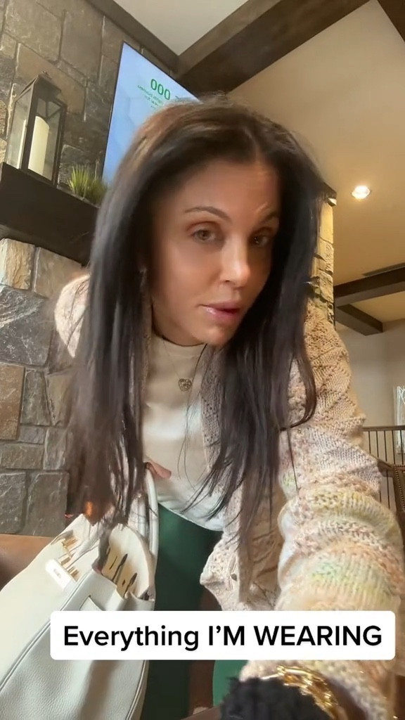 Everything I’m wearing to the airport! Gucci, Rolex, Aerie, LoveshackFancy and more

#LTKFind #LTKstyletip #LTKtravel