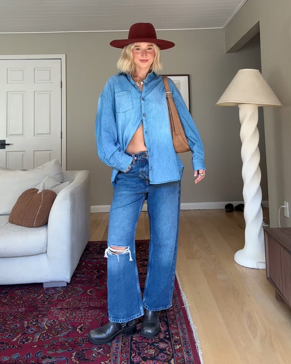 small in the top and 25 in the jeans🤎