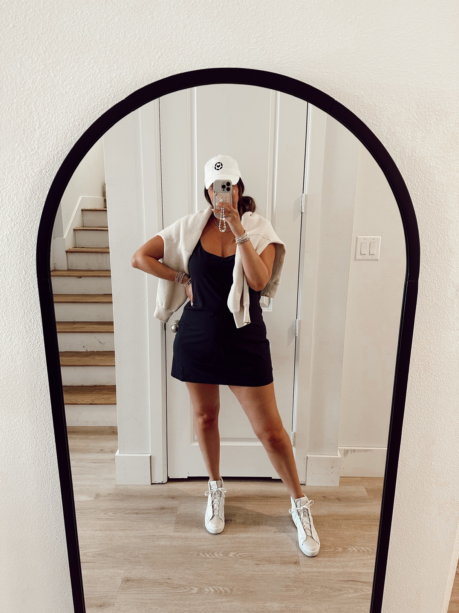 Spring outfit perfect for a travel outfit 