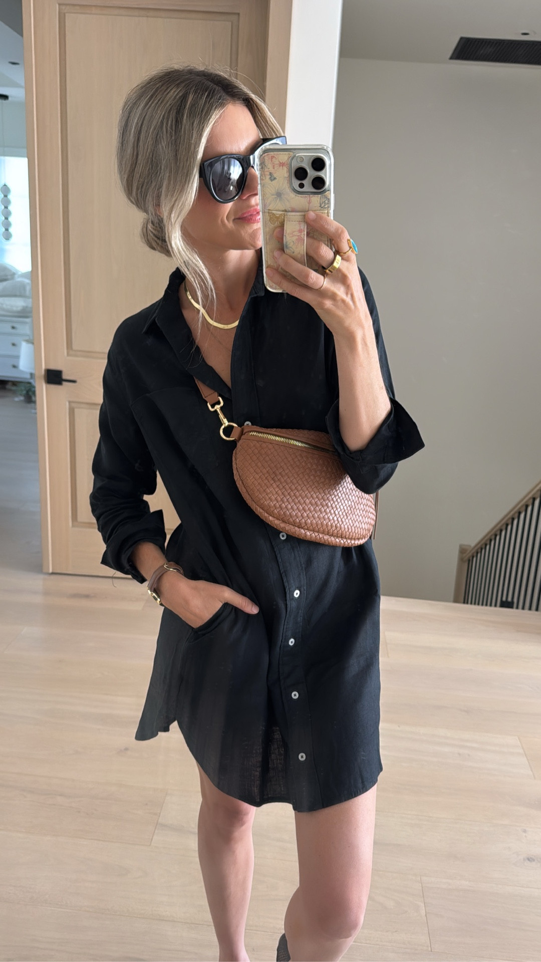 I love this black shirt dress! Make sure to size down in it though! I’m wearing an XS and I’m normally as size small and I still have a ton of room in it! Check out the reviews because it’s over 80 five star reviews. Also this bag is worth every penny cause it’s one you will grab again and again and again. I know $80 is still an investment for a lot of people but truly this bag would be worth over $200 anywhere else! That’s why I love Quince so much. You get designer quality items for a fraction of the price.

@OneQuince #QuincePartner

#LTKSeasonal #LTKOver40