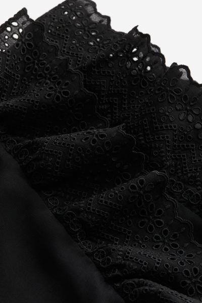 Viskosebluse mit Volantbesatz | H&M (DE, AT, CH, NL, FI)