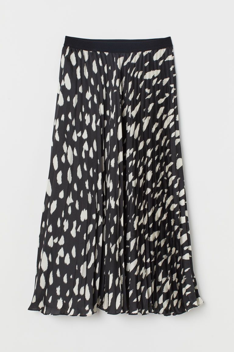 H & M - Pleated satin skirt - Black | H&M (UK, MY, IN, SG, PH, TW, HK)