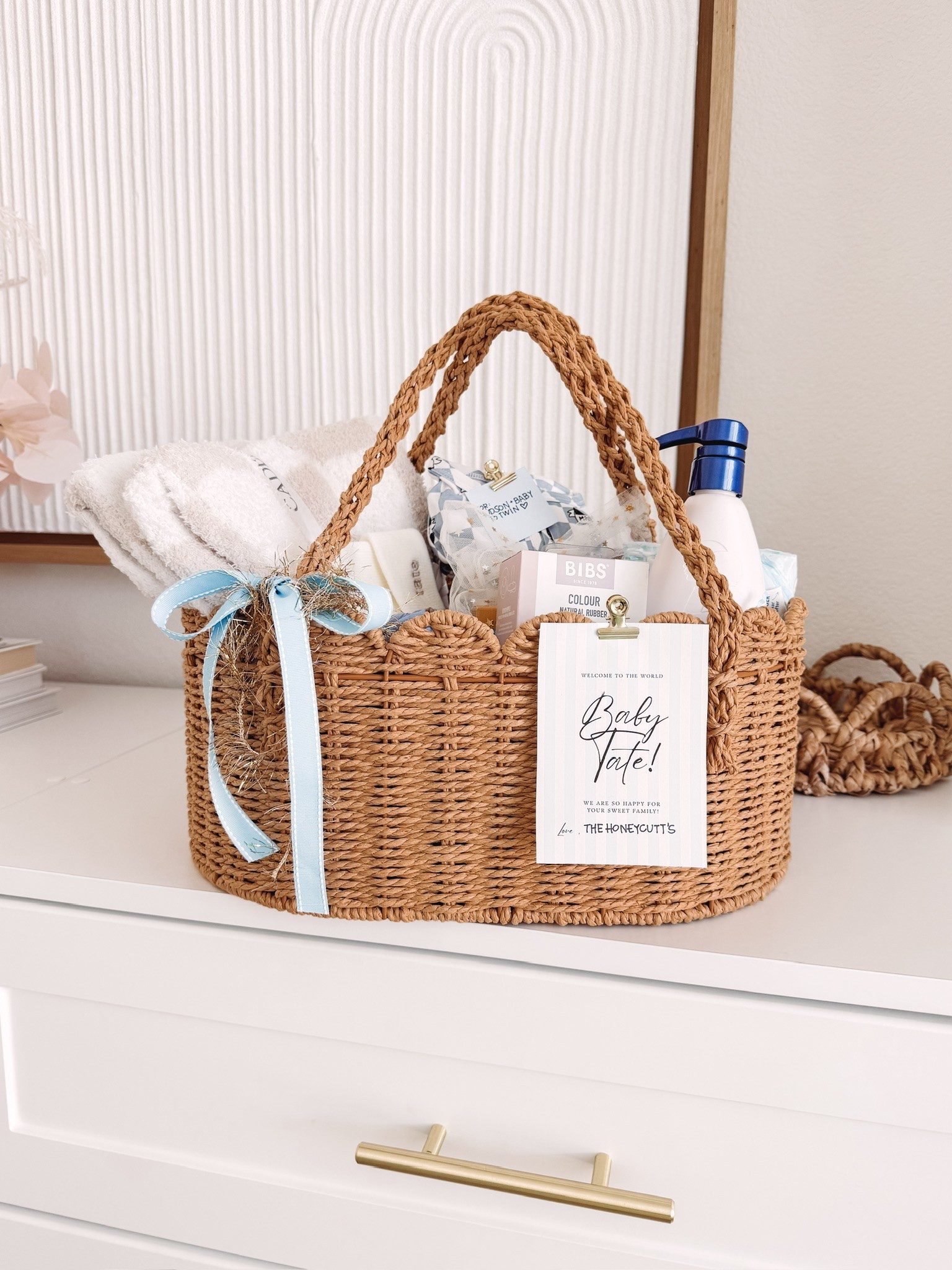Found the cutest scalloped basket / diaper caddy to fill with favorites! 

Gift inspo, ideas, inspirations, Amazon finds, baby gift ideas, new mom, newborn, must haves,  essentials

#LTKBaby #LTKmomlife