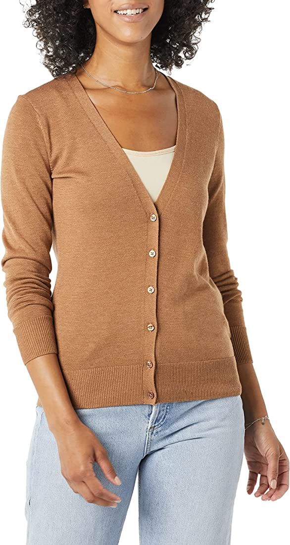Amazon.com: Amazon Essentials Women's Plus Size Lightweight Vee Cardigan Sweater, Charcoal Heathe... | Amazon (US)