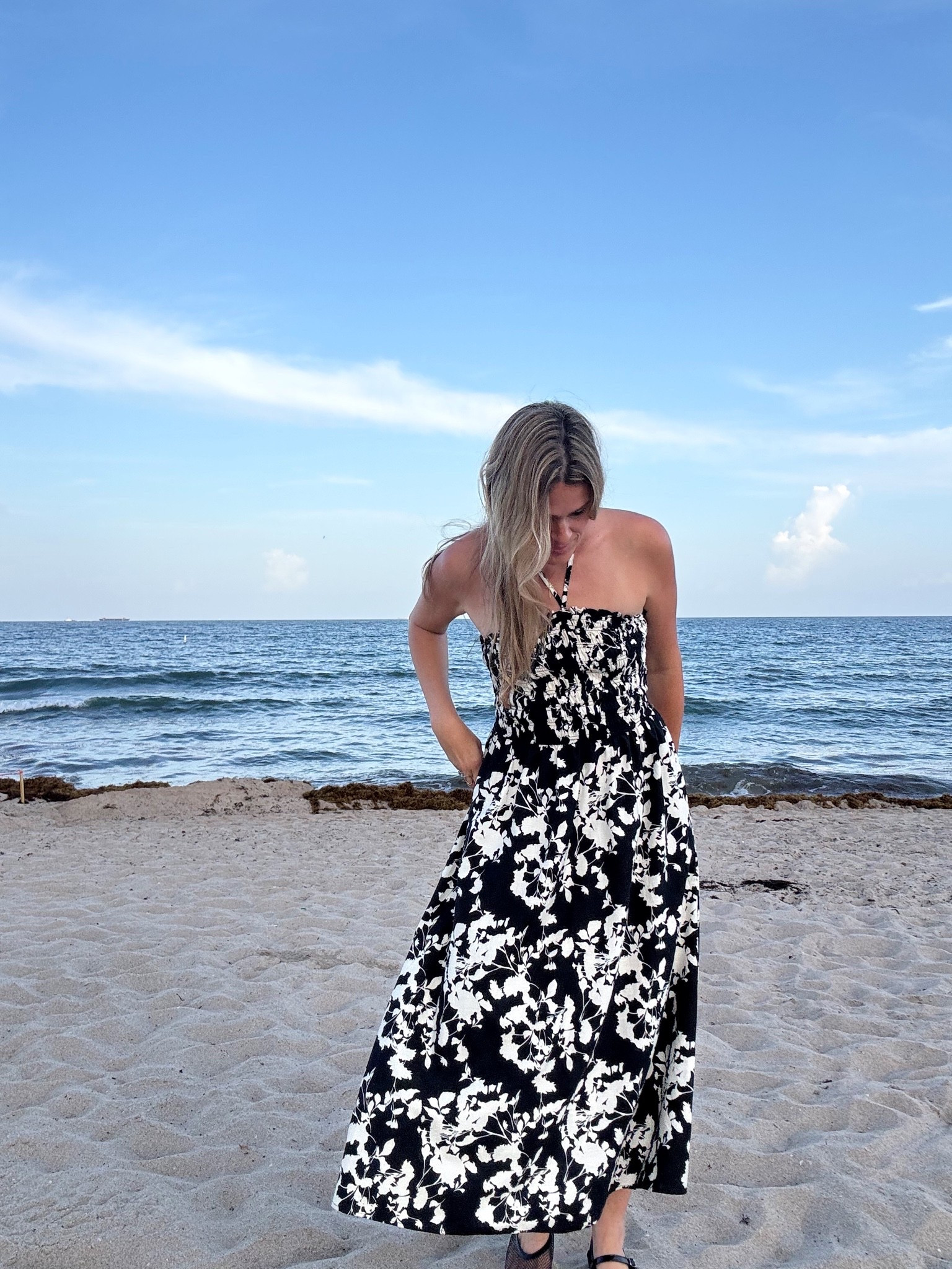 Such a pretty Summer dress under $40!

#LTKootd #LTKOver40 #LTKTall