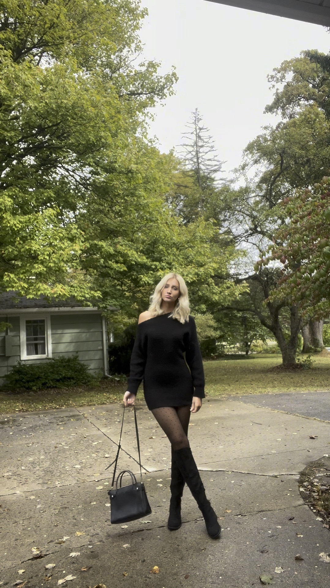 Fall dinner night w/ a friend🍂
I bought the dress a long time ago from a boutique (the tag says Blue Blush), but I linked some similar sweater dresses I love! Everything else linked below🖤

#LTKWorkwear #LTKSeasonal #LTKStyleTip