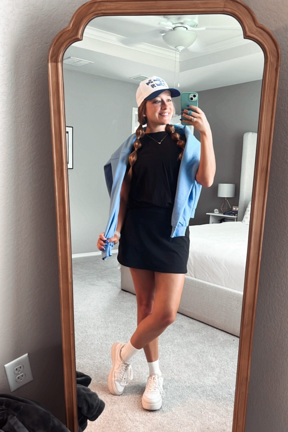 hat - The Happiest
sweatshirt - By His Grace
skort - Outdoor Voices