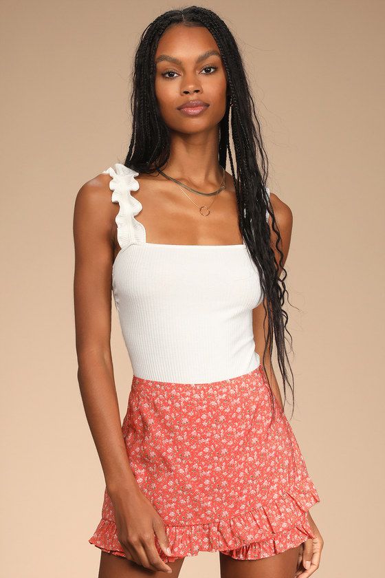 Blooms to Behold Coral Floral Print Ruffled High-Waisted Skort | Lulus (US)