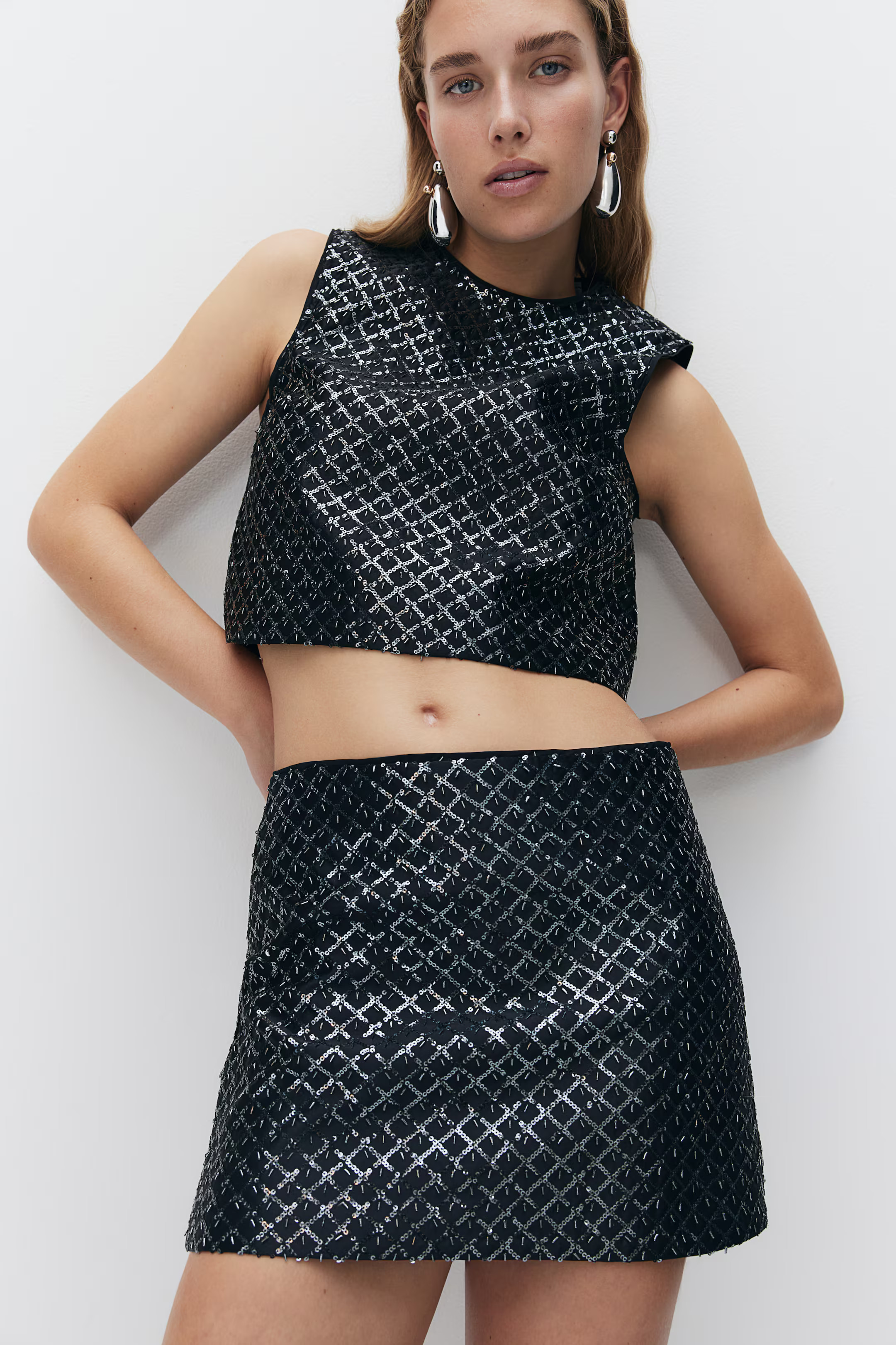 Embellished mini skirt | H&M (UK, MY, IN, SG, PH, TW, HK)