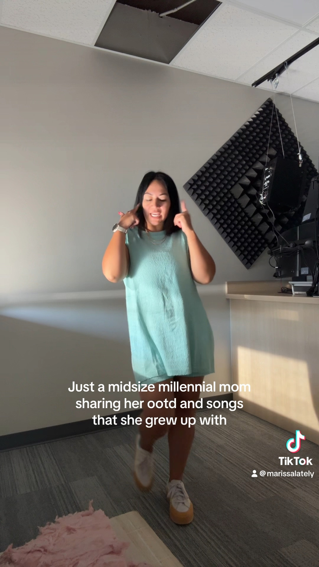 Feeling blue

#LTKMidsize #LTKVideo #LTKFindsUnder100