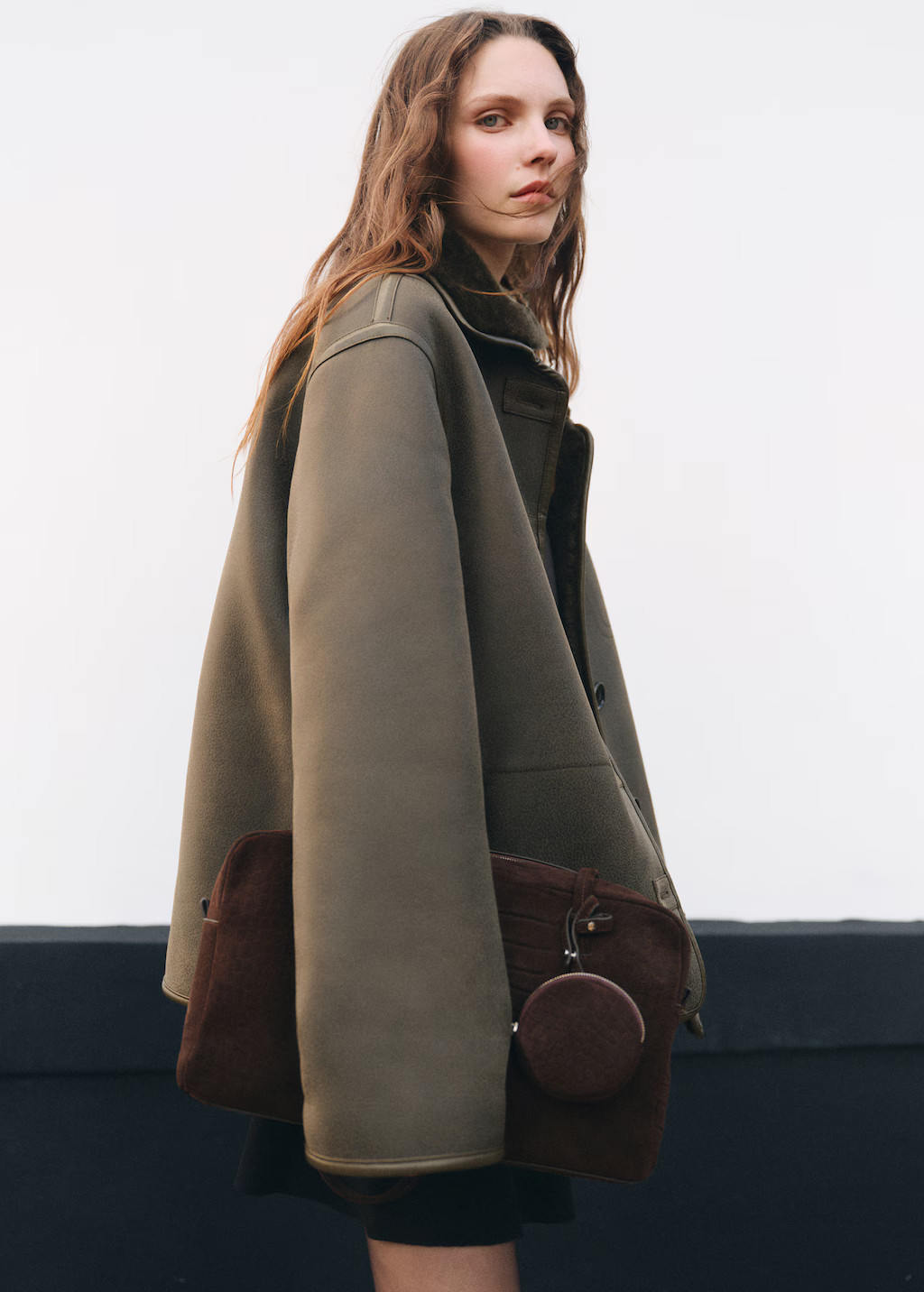 Medium suede bowling bag | Mango (US/MX/AU)