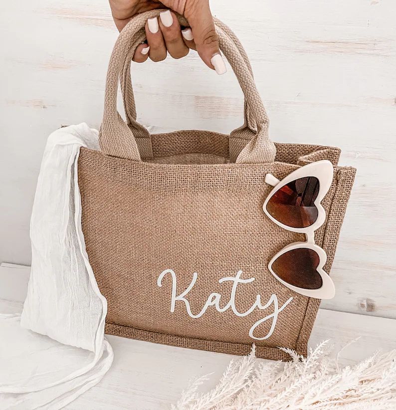 Personalized Bridesmaid Beach Jute Bag Bachelorette Gift Bag | Etsy | Etsy (US)