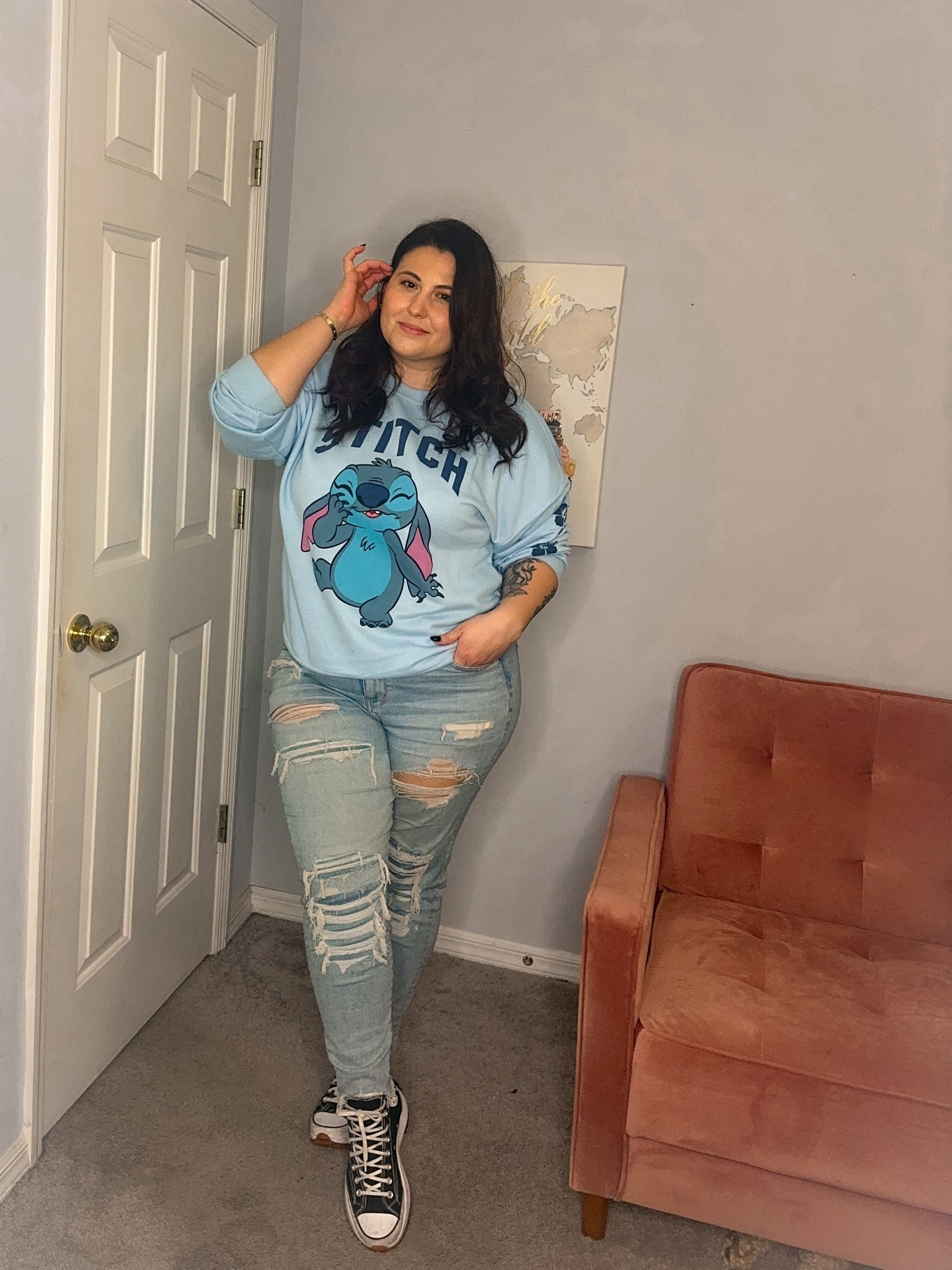 Casual everyday outfit
Kohls stitch sweatshirts
American eagle jeans
Converse


#LTKGiftGuide #LTKStyleTip #LTKMidsize