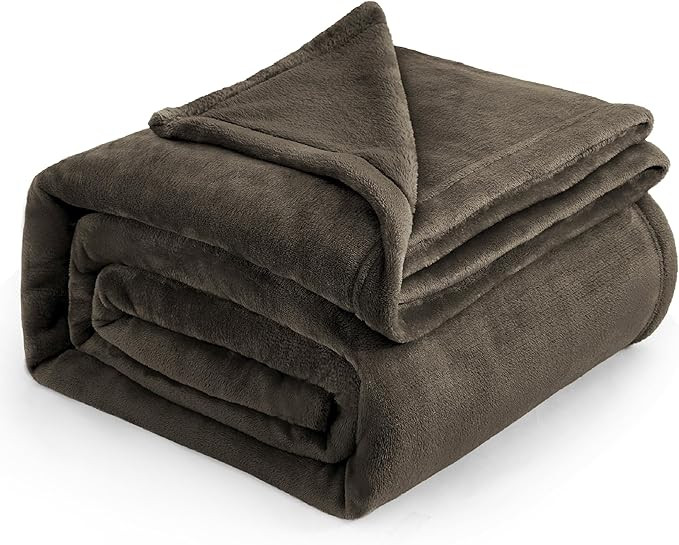 Bedsure Fleece Blankets Queen Size Brown - Bed Blanket Soft Lightweight Plush Fuzzy Cozy Luxury M... | Amazon (US)