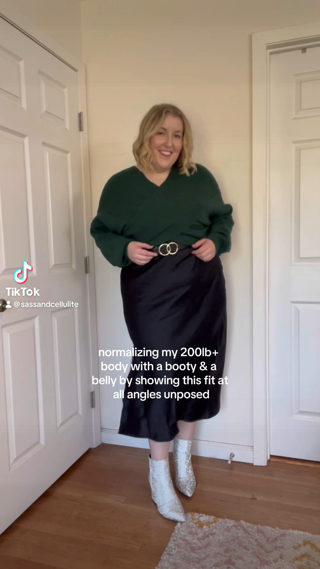 Just showing this cute holiday outfit unposed at all angles🖤 

#LTKplussize #LTKmidsize #LTKstyletip