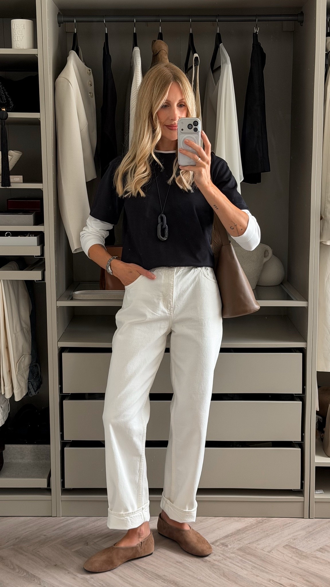 Transitional casual autumn outfit styling jeans and a t-shirt 💙🤎🤍

#LTKuk #LTKautumn #LTKjeans