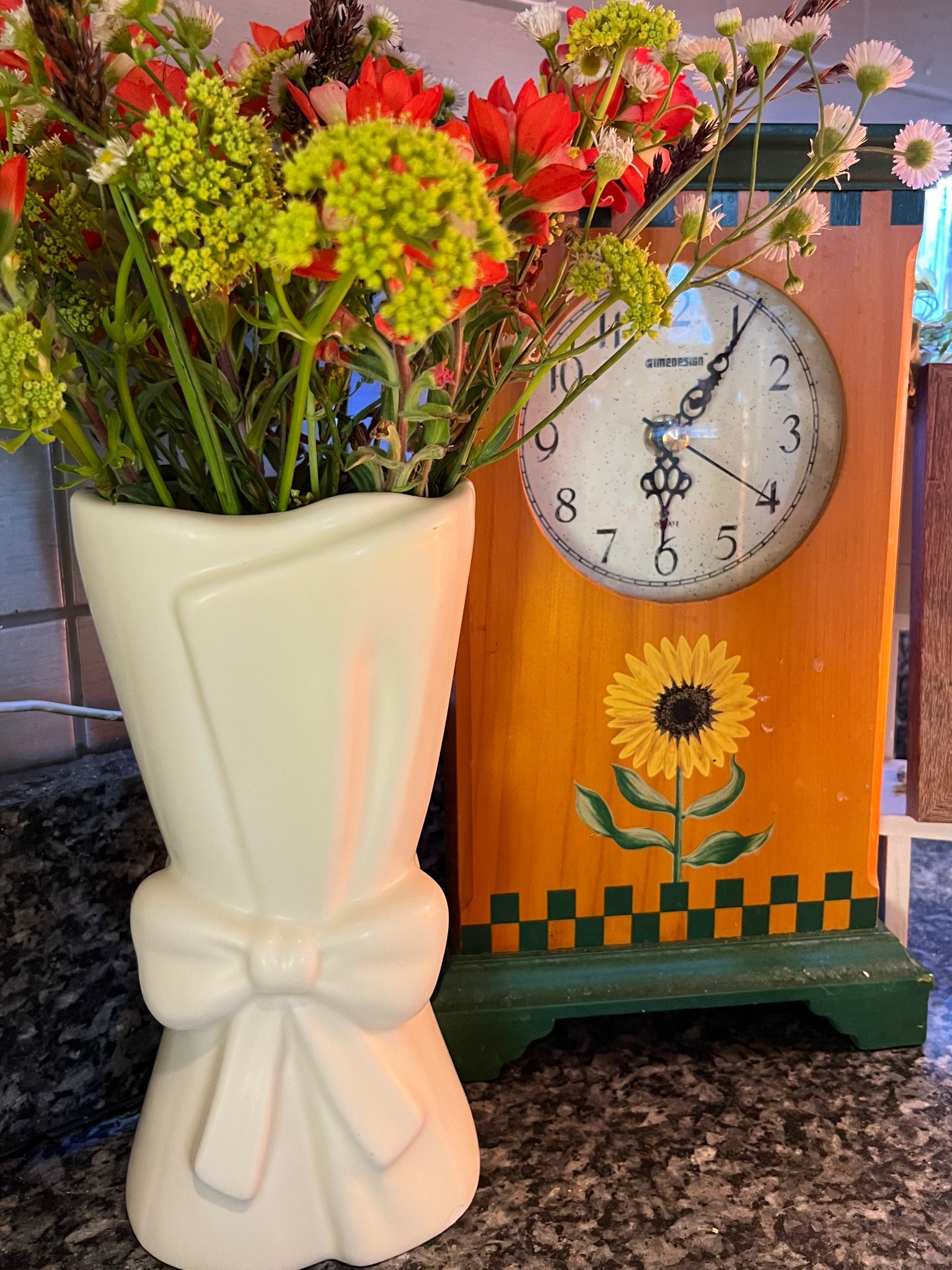 🎀 New Bow Vase at Target for only $5!! I’m obsessed! These will be gone fast! 



#LTKHome #LTKFamily