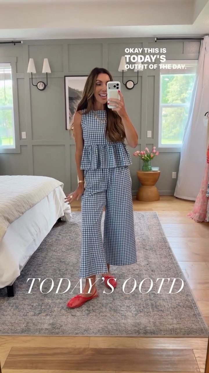 Gingham is my love language and the price of this set is 🤯 so good!!

#summeroutfit #casualoutfit #outfitset

#LTKmomlife #LTKgrwm #LTKootd
