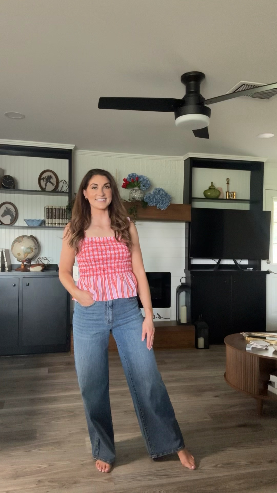 This top and these jeans are a must add to cart!! they top has several other color options.