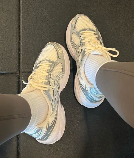 gym shoes fav atm-color way cream/pure silver 