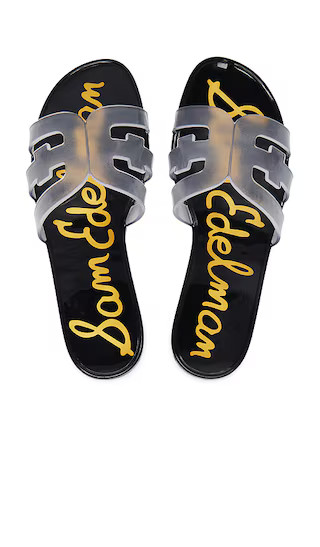 Bay Jelly Sandal in Clear & Black | Revolve Clothing (Global)