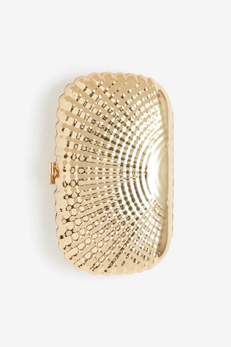 Shell-shaped metal clutch | H&M (UK, MY, IN, SG, PH, TW, HK)
