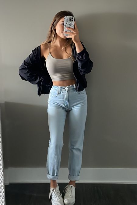 Abercrombie jeans - wearing size 24 short. 

🏷casual ootd, fall ootd, outfit ideas, casual style, abercrombie jeans, abercrombie 90’s jeans