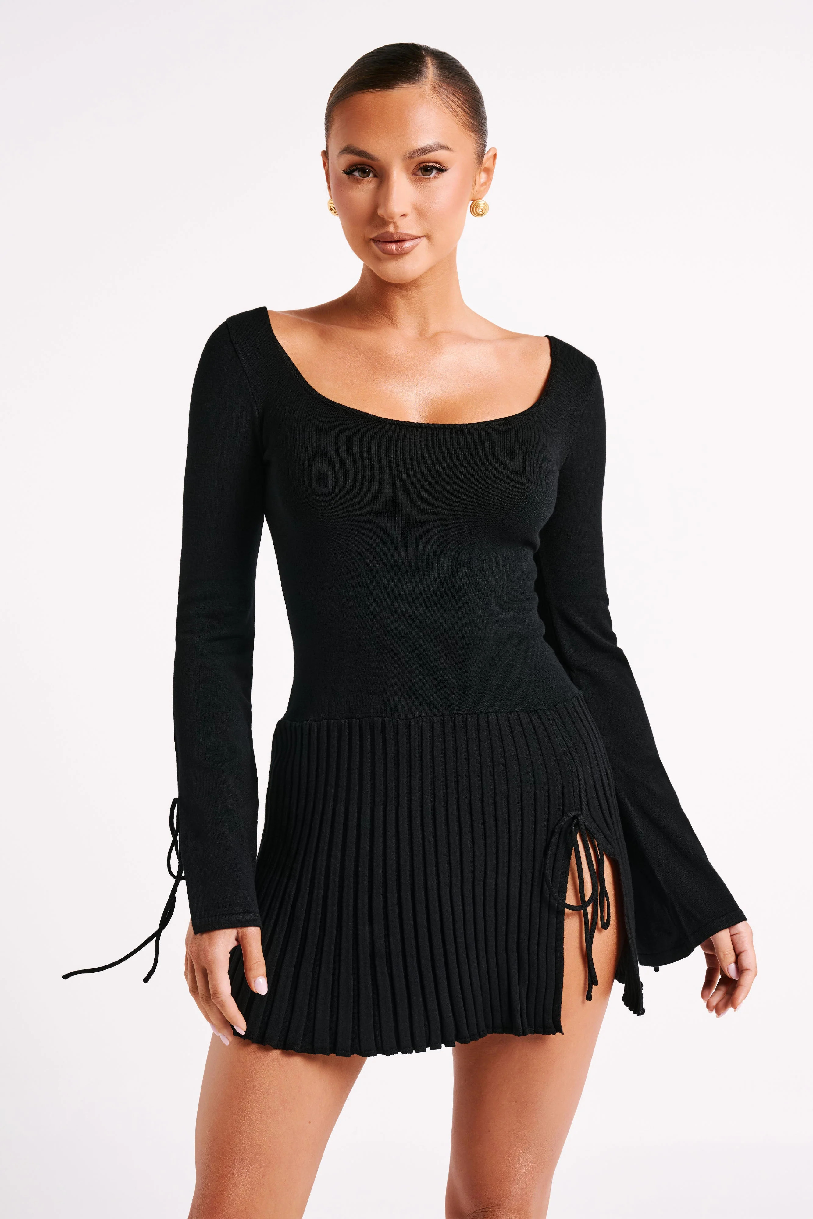 Britney Long Sleeve Knit Mini Dress - Black | MESHKI US