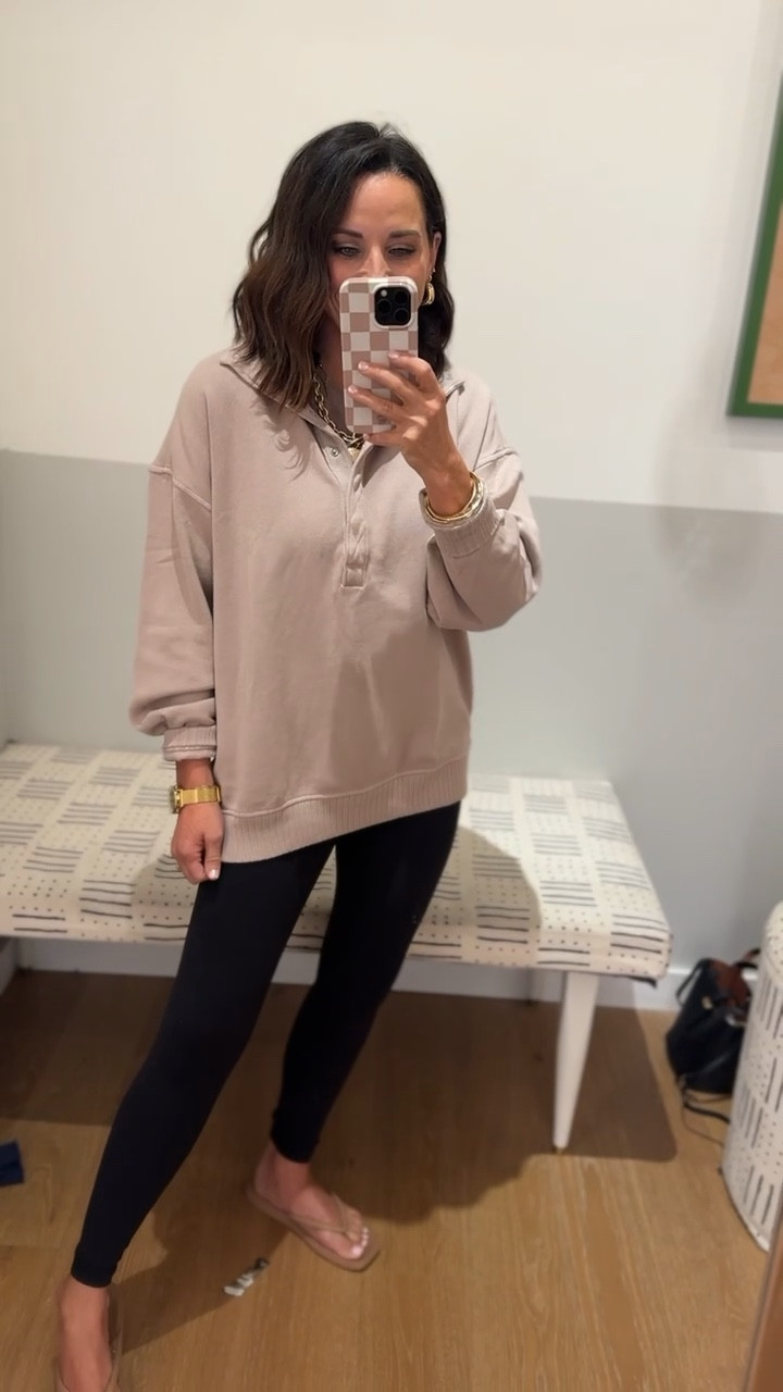 Guys I’m in the comfiest button down sweatshirt!! Love the fit and fabric, this one comes in lots of colors, and it’s currently 40% off!



Cozy style  comfy look  Aerie






#LTKFindsUnder50 #LTKSaleAlert #LTKStyleTip