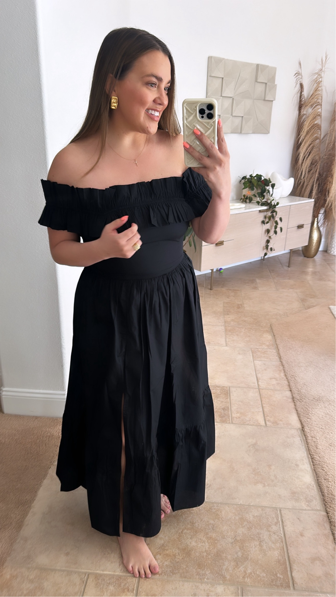 this dress is goegeoussssss. side zipper, smocking on back, pockets, slit - all the things. i’m in medium. code BLAMEITONDEDE

#LTKmidsize