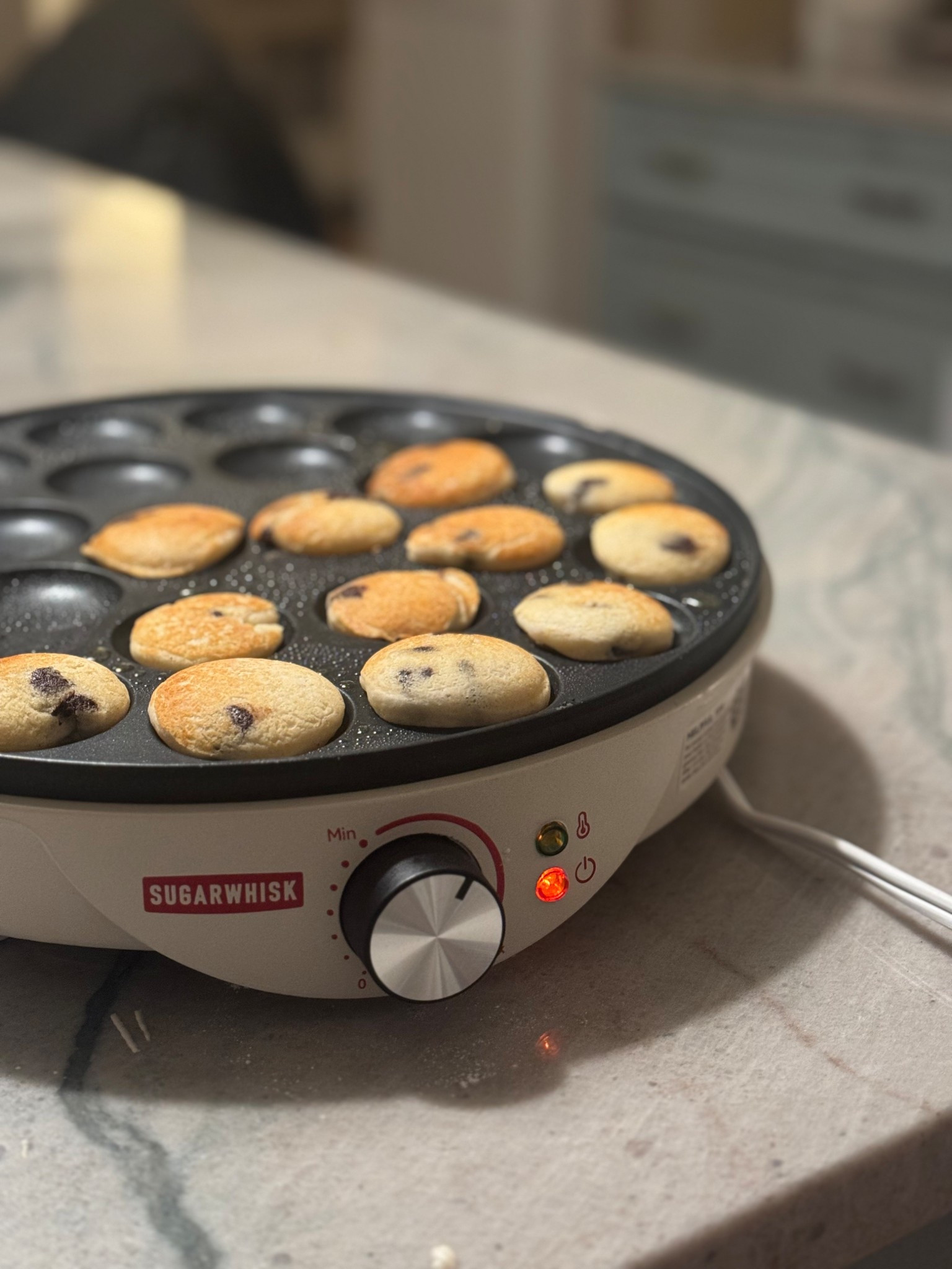 My kiddos are pancake lovers, and this makes the cutest little dippers. Two thumbs up from Rori. 🥹