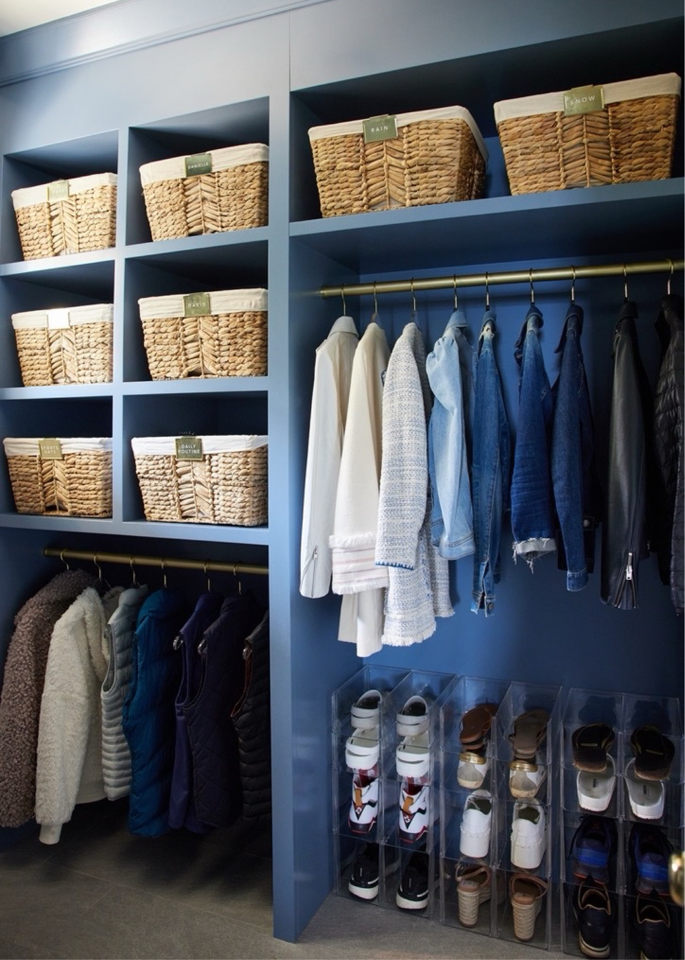 ✨ MUDROOM GOALS ✨

When your mudroom looks this good, you’re starting the week ahead of the game. 🙌

One of my go-to products for any shoe storage: Stackable Shoe Bins. Here’s why:

1️⃣ Instantly create structure where there was none
2️⃣ A dedicated home for each shoe = sustainable organization
3️⃣ And best of all… they’re STACKABLE. Use all that precious vertical space 🙌

Smart, sleek, and seriously organized—exactly how it should be. 🧢👟

#LTKFamily #LTKHome #LTKShoeCrush