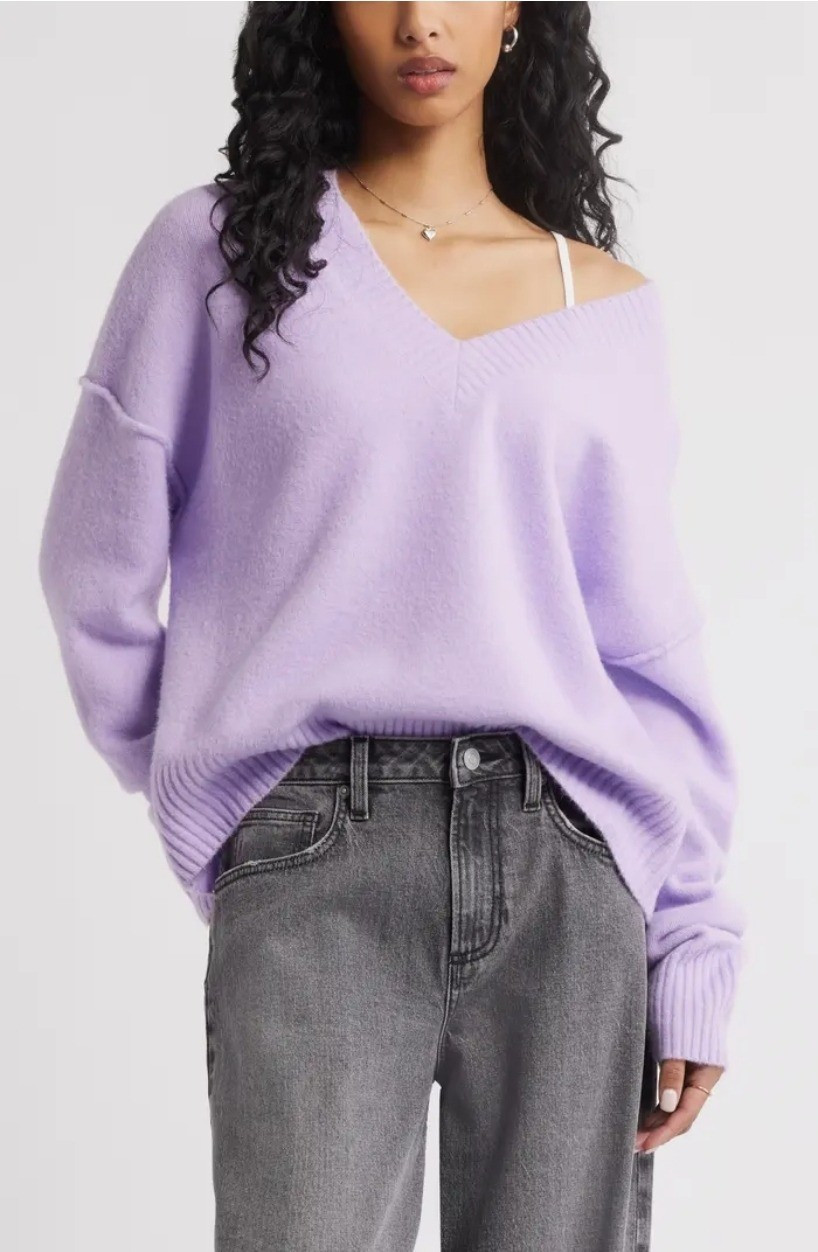 Pretty purple oversized sweater 

#LTKSeasonal #LTKSaleAlert #LTKFindsUnder50