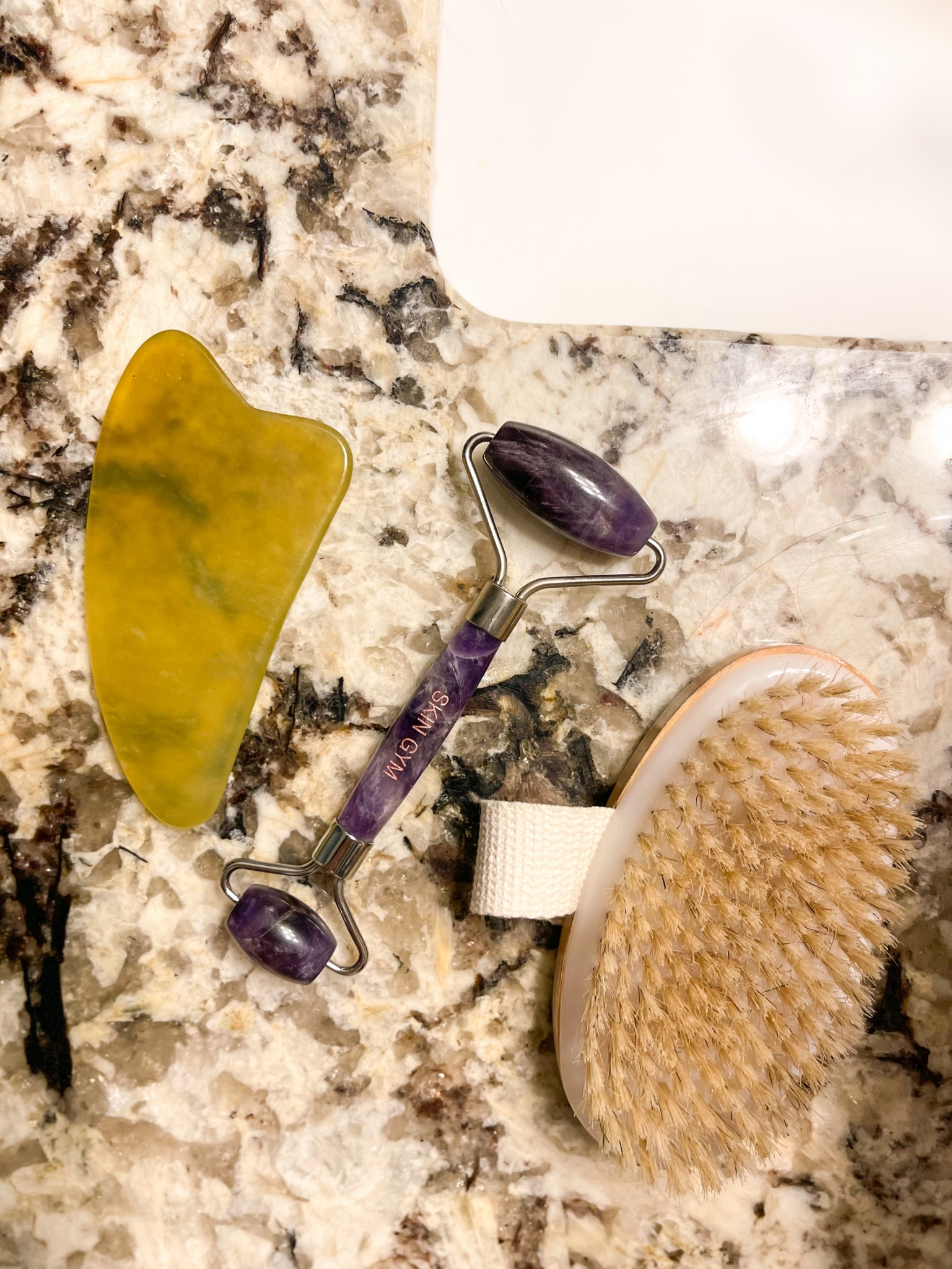 Self care tools you need! ✨ 🧖🏻‍♀️ 

#selfcare
#drybrush
#guasha
#faceroller

#LTKFind #LTKbeauty