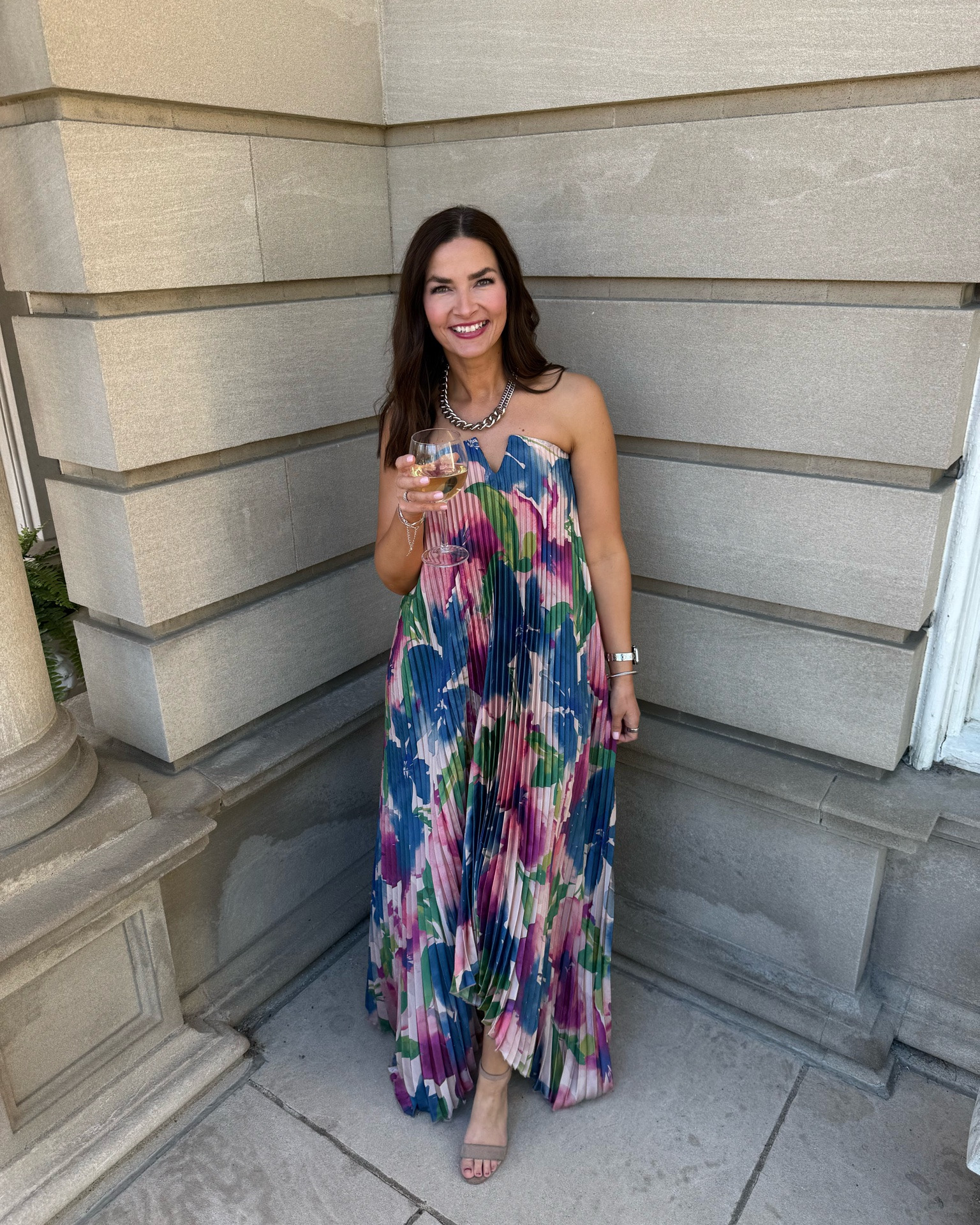 One of my favorite dressses I’ve worn in a long time! Perfect for when you want to look and feel elevated but be so comfortable. TTS.

#LTKootd #LTKWedding #LTKgrwm