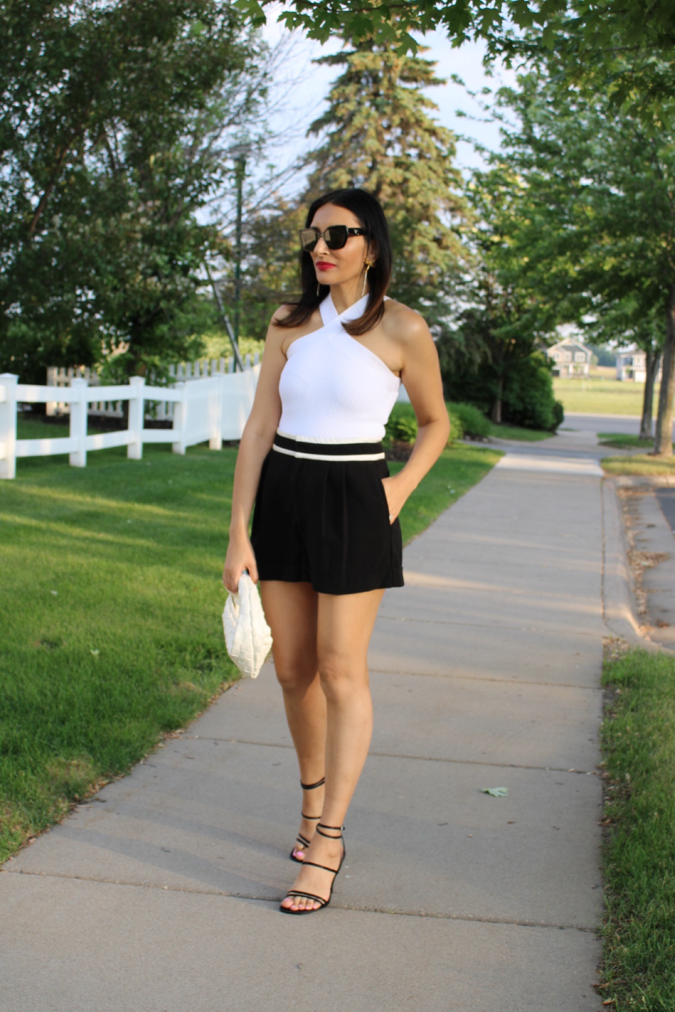 Pleated shorts outfits 
Black shorts 
Alice and Olivia 
Aritzia 


#LTKsalealert #LTKunder100 #LTKunder50