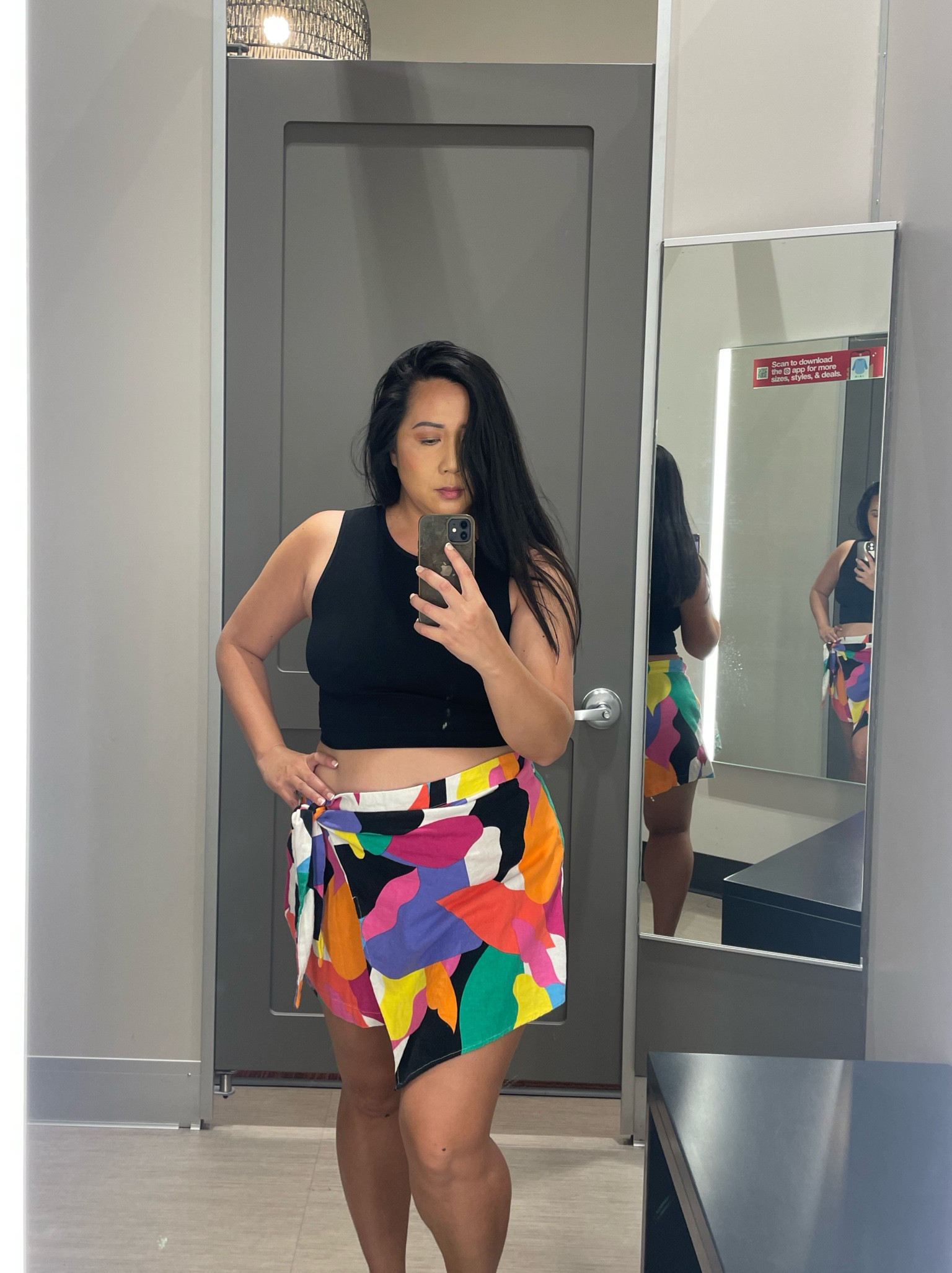 Geo print skort on a midsize gal. 

#LTKcurves #LTKSeasonal #LTKtravel