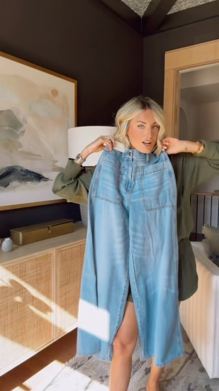 These jeans remind me of a designer brand! I’m super excited to try these! They seem like they will be really comfortable!

Loverly Grey, Target, wide leg jeans, new arrivals

#LTKSeasonal