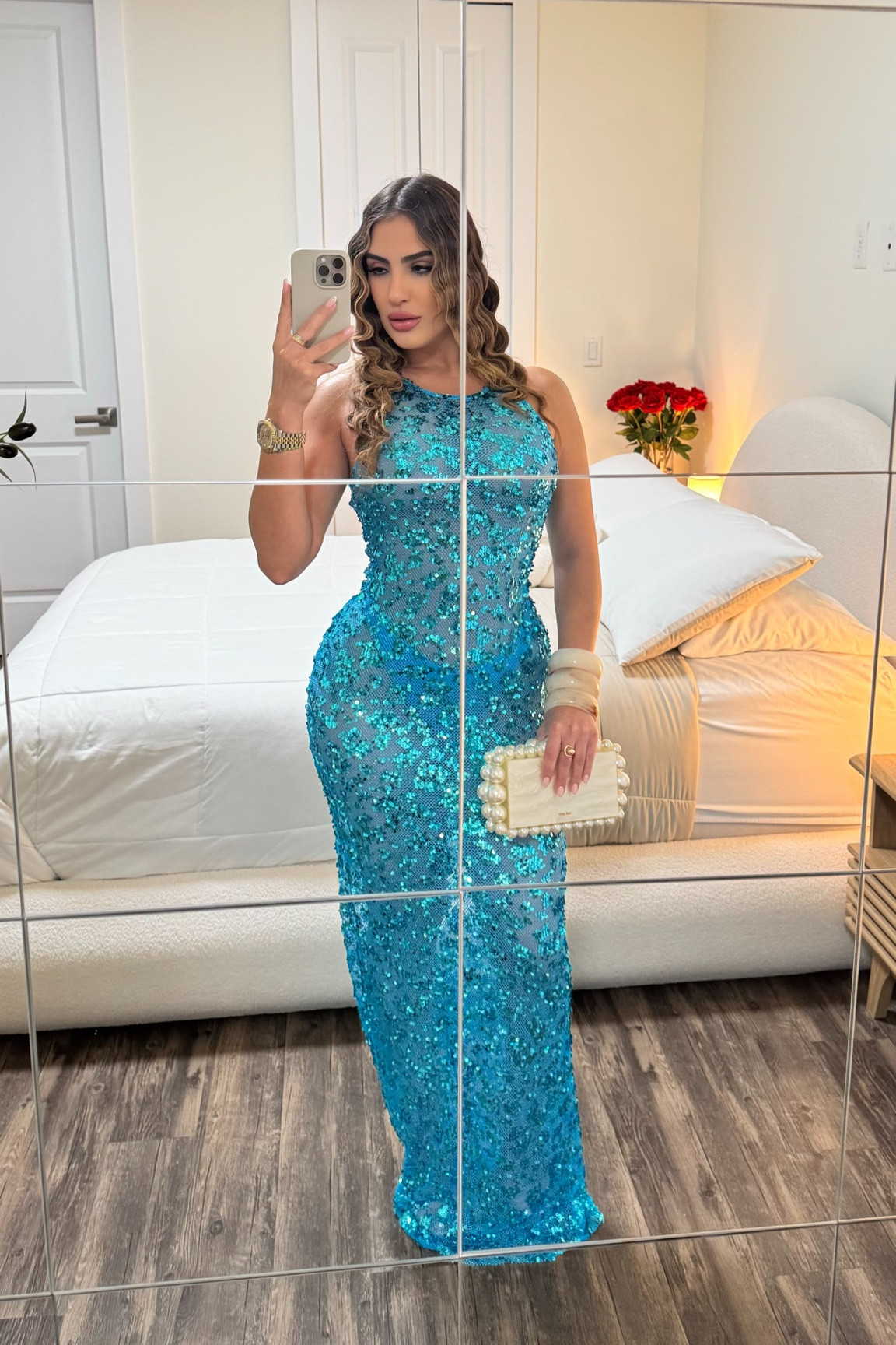 night out 🧜‍♀️💙🦋

#LTKCon #LTKStyleTip