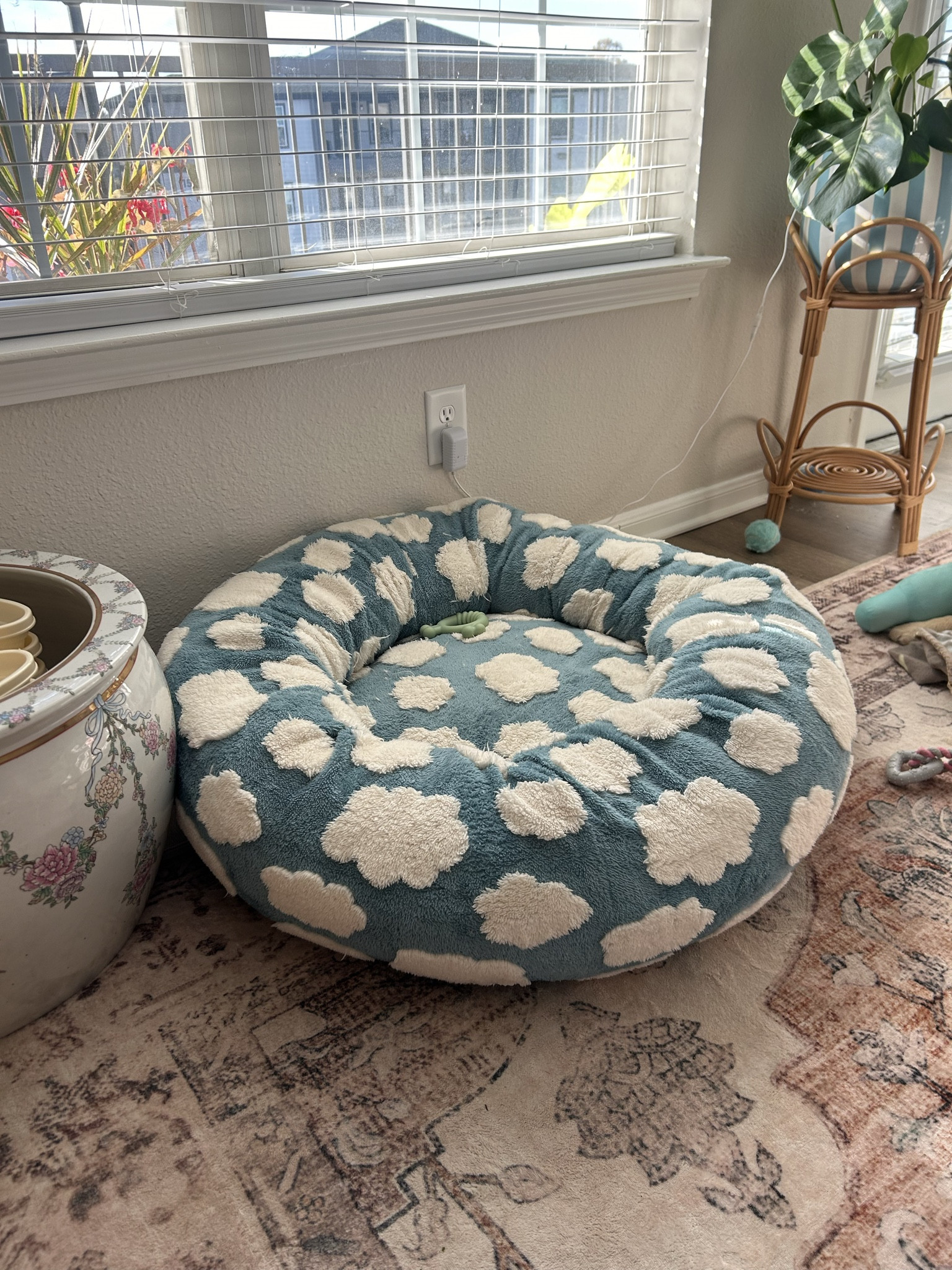 Lesure dog beds are my favorite! I got a large & Daisy loves it!🤍☁️✨

#LTKGiftGuide #LTKHome #LTKPets