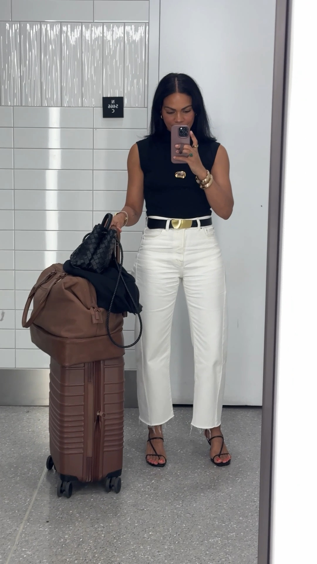 These jeans & everything else at Madewell are on sale now! LTK X Madewell sale goes until the 5/19. Copy code below!  Size up in barrel jeans :) 


Barrel jeans, denim, denim shorts, denim dress, dresses, summer denim, spring denim, sweaters, leather bags, leather belts, brown belts, sandals, ballet flats, linen, bags, necklaces, sunglasses, accessories, spring fashion. 

#LTKSaleAlert #LTKOver40 #LTKStyleTip