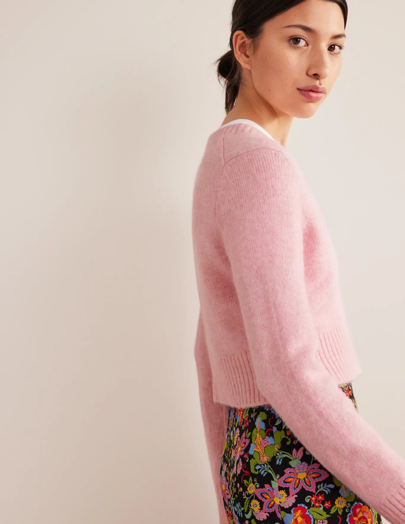 Cropped V-Neck Jumper | Boden (US)